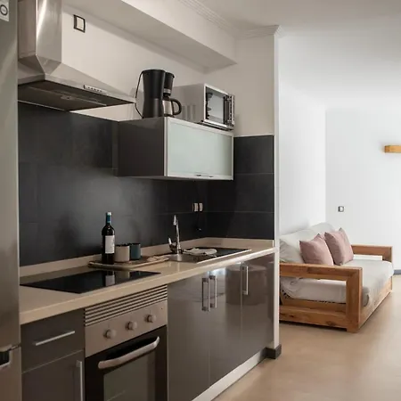 Ocean View Penthouse El 公寓